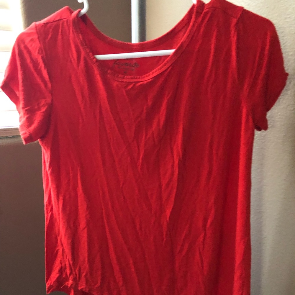 plain red t-shirt